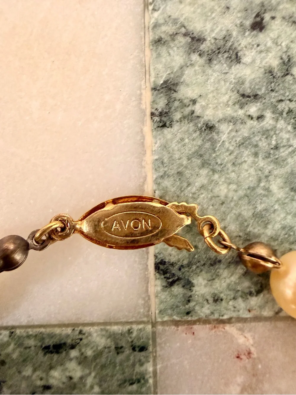 Avon Ivory Pearl Necklace with Gold Filigree Clasp